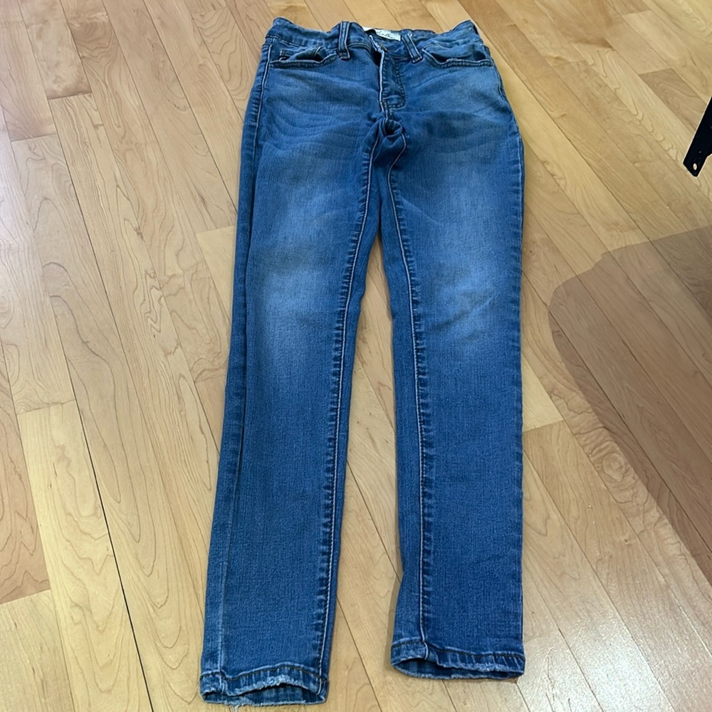 Skinny styled jeans
